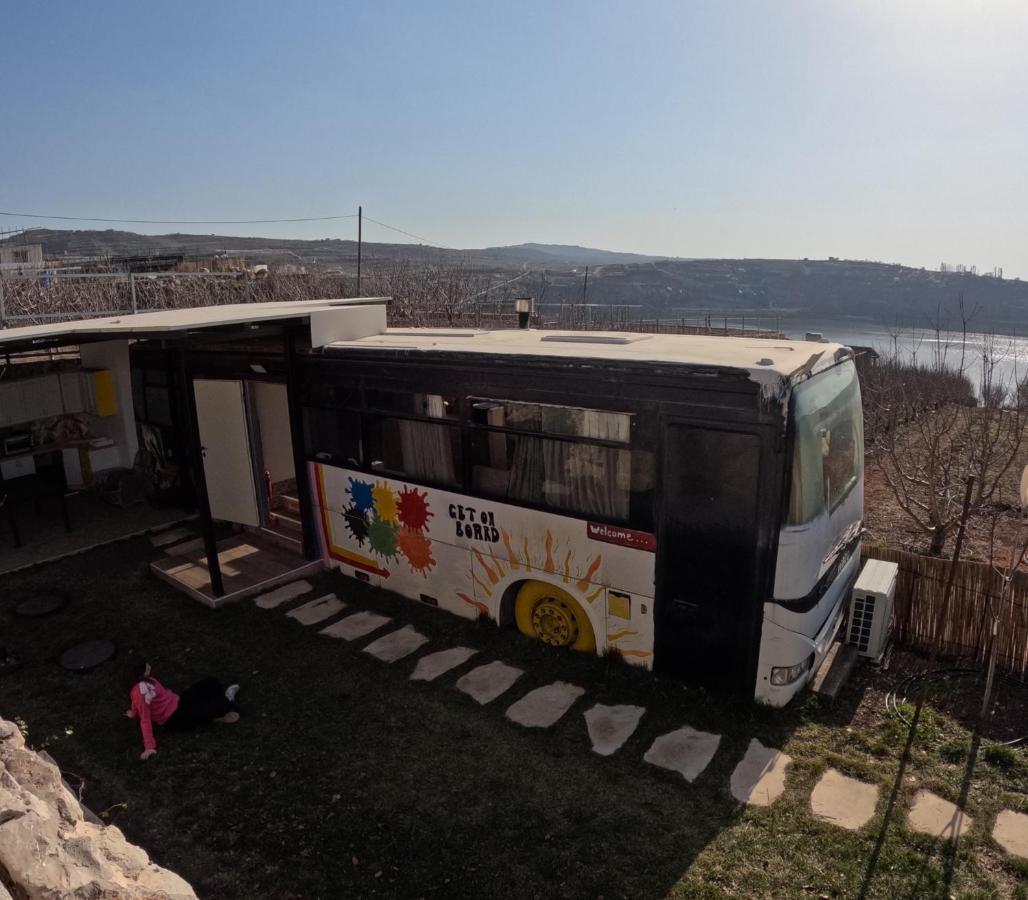Apartament The Bus Madżdal Szams Zewnętrze zdjęcie